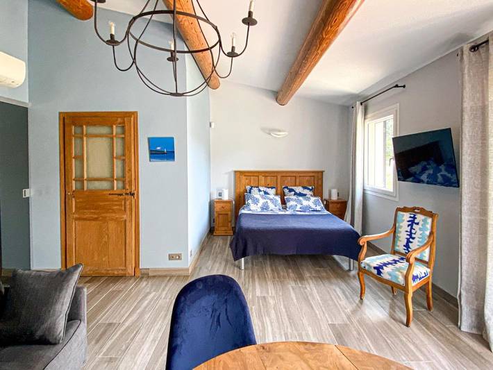 Chambre d’hôte pour 2 personnes, avec jardin ainsi que vue et piscine à Ventabren - 2