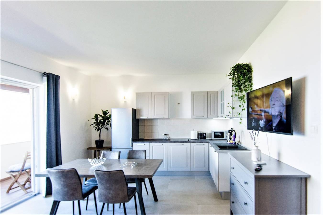 Ganze Wohnung, Erstaunlicher Meerblick in Tkon, Pasman