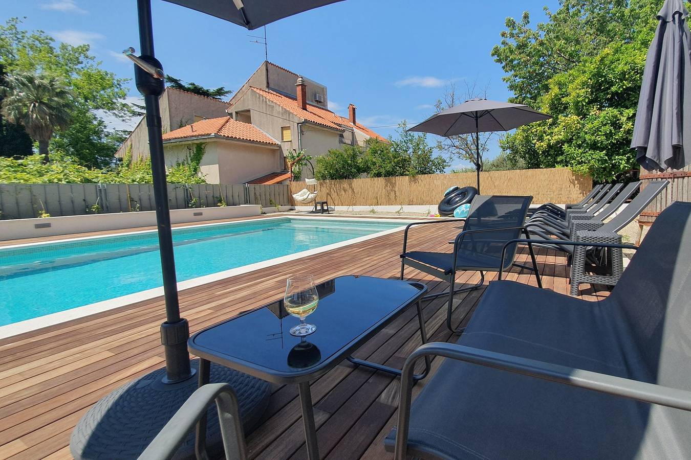 Entire apartment, One bedroom apartment with terrace Kaštel Lukšić, Kaštela A-20582-c in Kastel Luksic, Kaštela