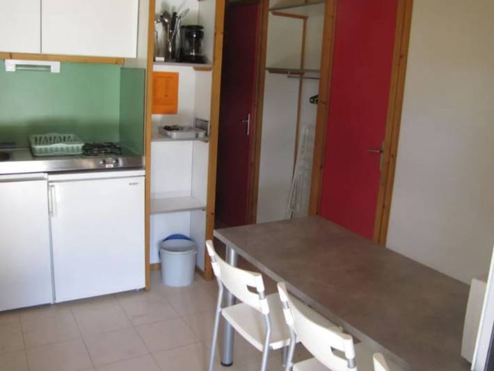 Gîte pour 5 personnes, avec terrasse et piscine, animaux acceptés à Vogüé - 3