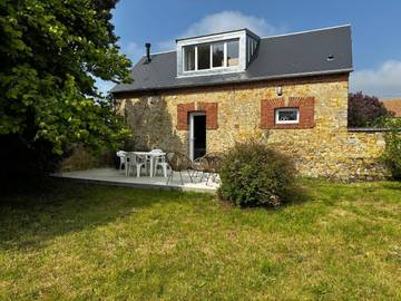 Gîte pour 4 personnes, avec terrasse et jardin à Trungy