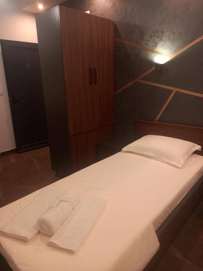 Gîte pour 2 personnes, avec terrasse dans Kursumlija - 3