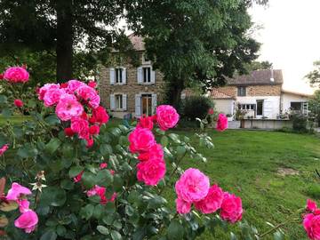 Chambre d’hôte pour 2 personnes, avec vue et jardin à Malaussanne