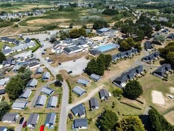 Gîte pour 2 personnes, avec sauna ainsi que piscine et terrasse, animaux acceptés dans Kerhillio