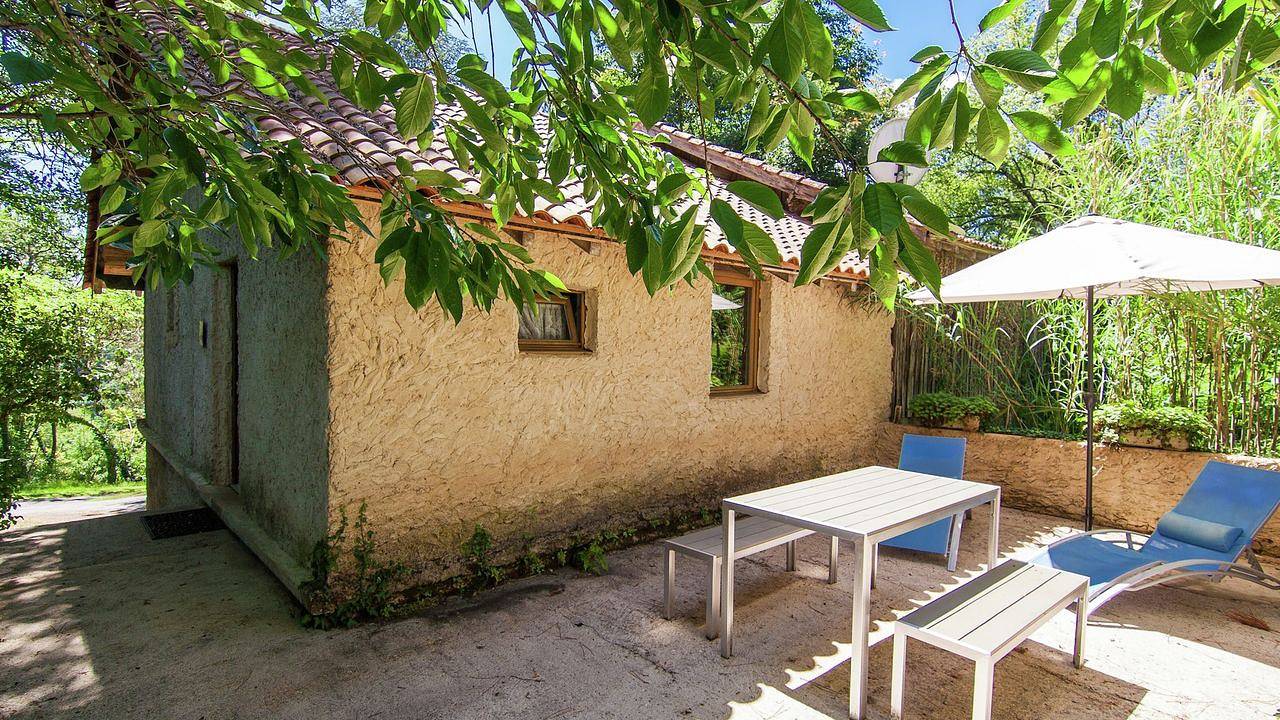 Maison de vacances pour 4 personnes avec terrasse in Bourgnac, Dordogne