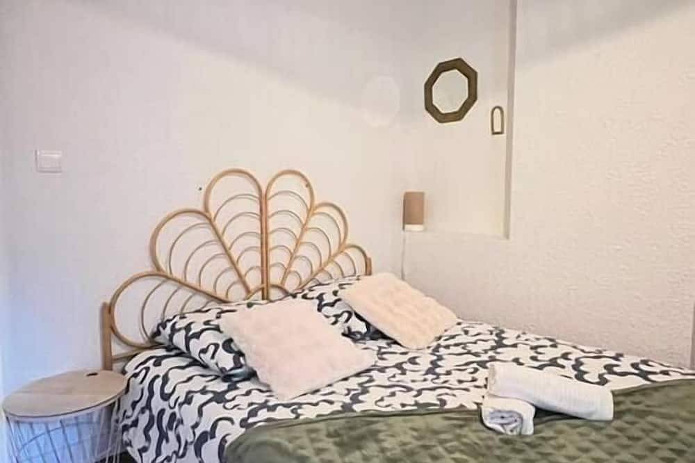 Appartement entier, Appartement Cosy en  Centre Ville avec Terrasse privée in Clermont-Ferrand, Parc naturel régional des Volcans d'Auvergne