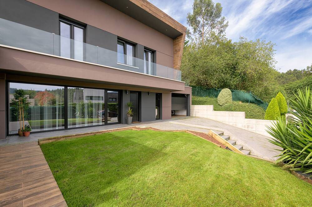 Casa Unifamiliar con Vistas al Paisaje y Encanto en el Corazón del País Vasco in Munguía, Vizcaya