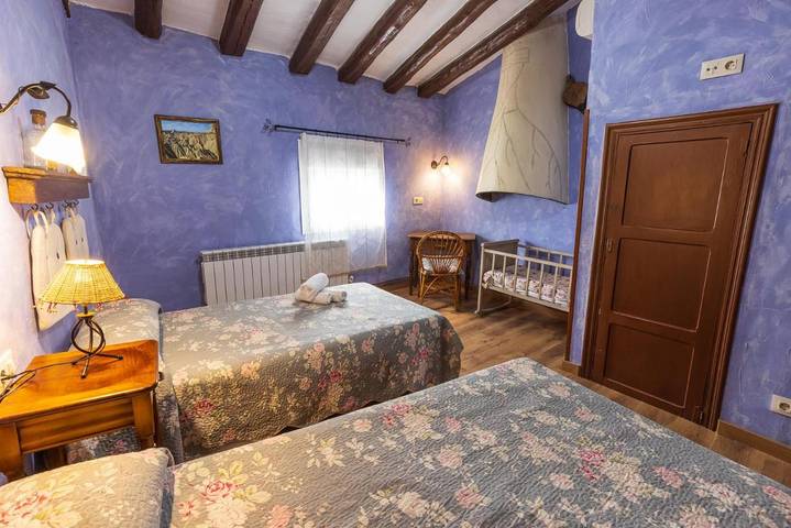 Location de vacances pour 2 personnes, avec Balcon et Vue à Arguedas