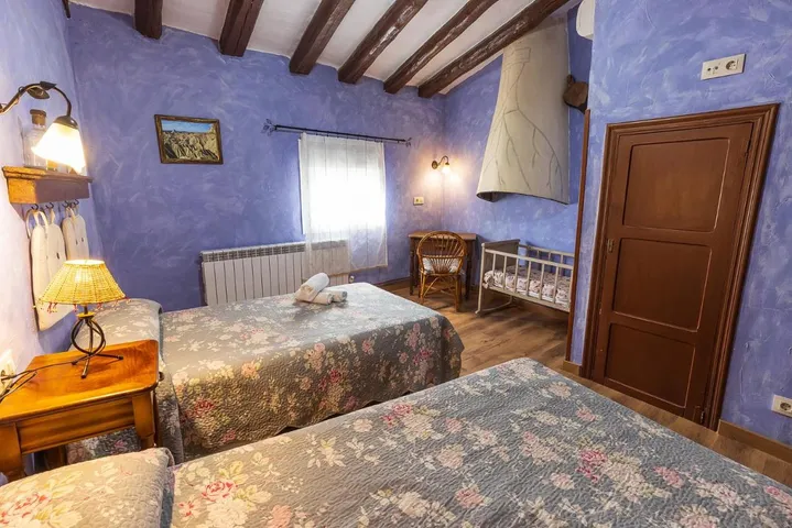 Casa de familia para 2 personas, con vistas y balcón - 1