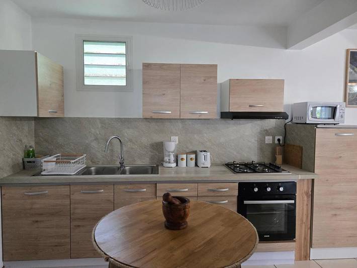 Location de vacances pour 6 personnes, avec terrasse et vue à Hell-Bourg - 3