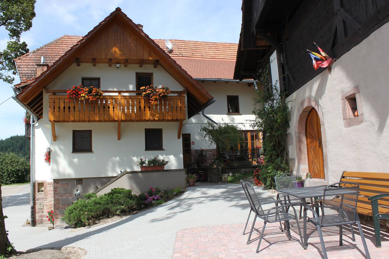 Ganze Ferienwohnung, Ferienhof Hölzleberg - Ferienzimmer "Bauernstube" mit separater Küche in Durbach, Mittlerer Schwarzwald