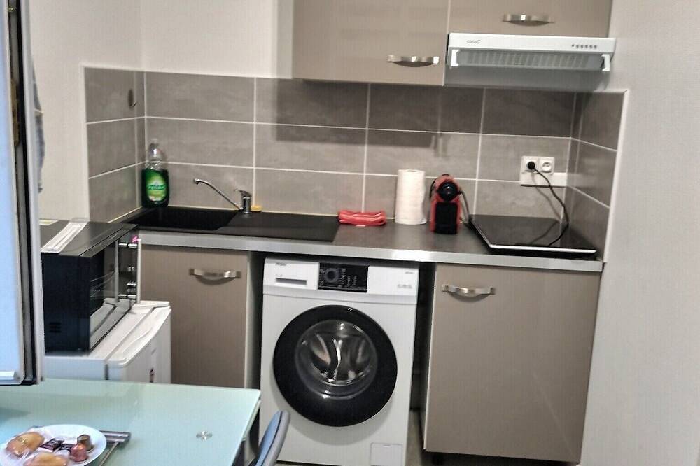 Ganze Wohnung, Superbe Studio 3 Face Gare Avec Wifi et Proche Toutes Commodités in Évreux, Évreux und Umgebung