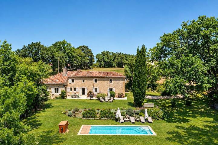 Holiday home for 8 people, with terrace and garden - 1