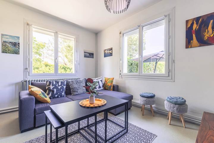 Apartamento entero, Apartamento en Saint-Pierre-d’Oléron con terraza, jardín privado y Wi-Fi in Saint-Pierre-d'Oléron, Côte de Beauté