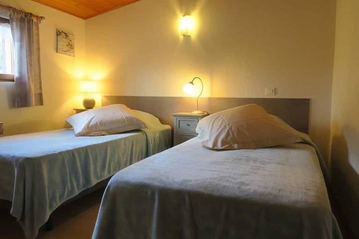Location de vacances pour 6 personnes, avec jardin dans Saint-Étienne-sur-Chalaronne - 2