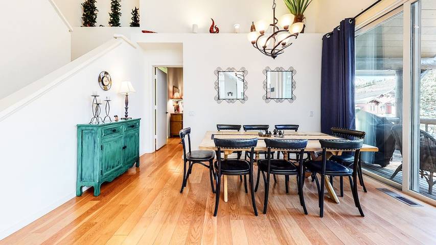 Vacation rental for 7 people, with terrace and hot tub, with pets in Mammoth Mountain