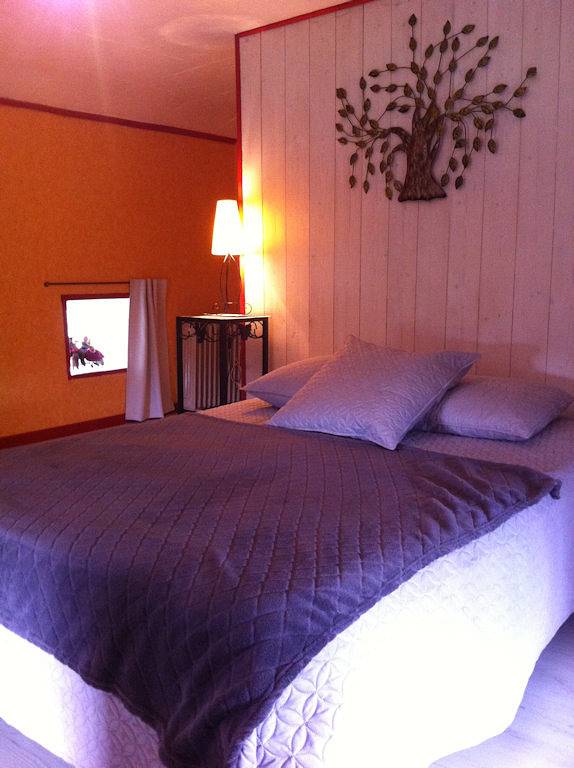 Chambres d'hôtes "La Maladière" - Chambre Provence in Parnans, Région de Valence