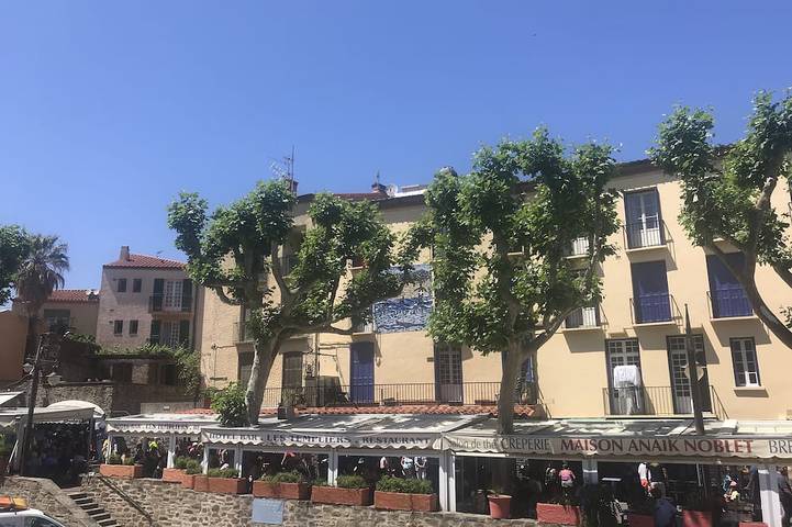 Entire apartment, Collioure new air-conditioned apartment with private parking in La Côte Vermeille, Collioure