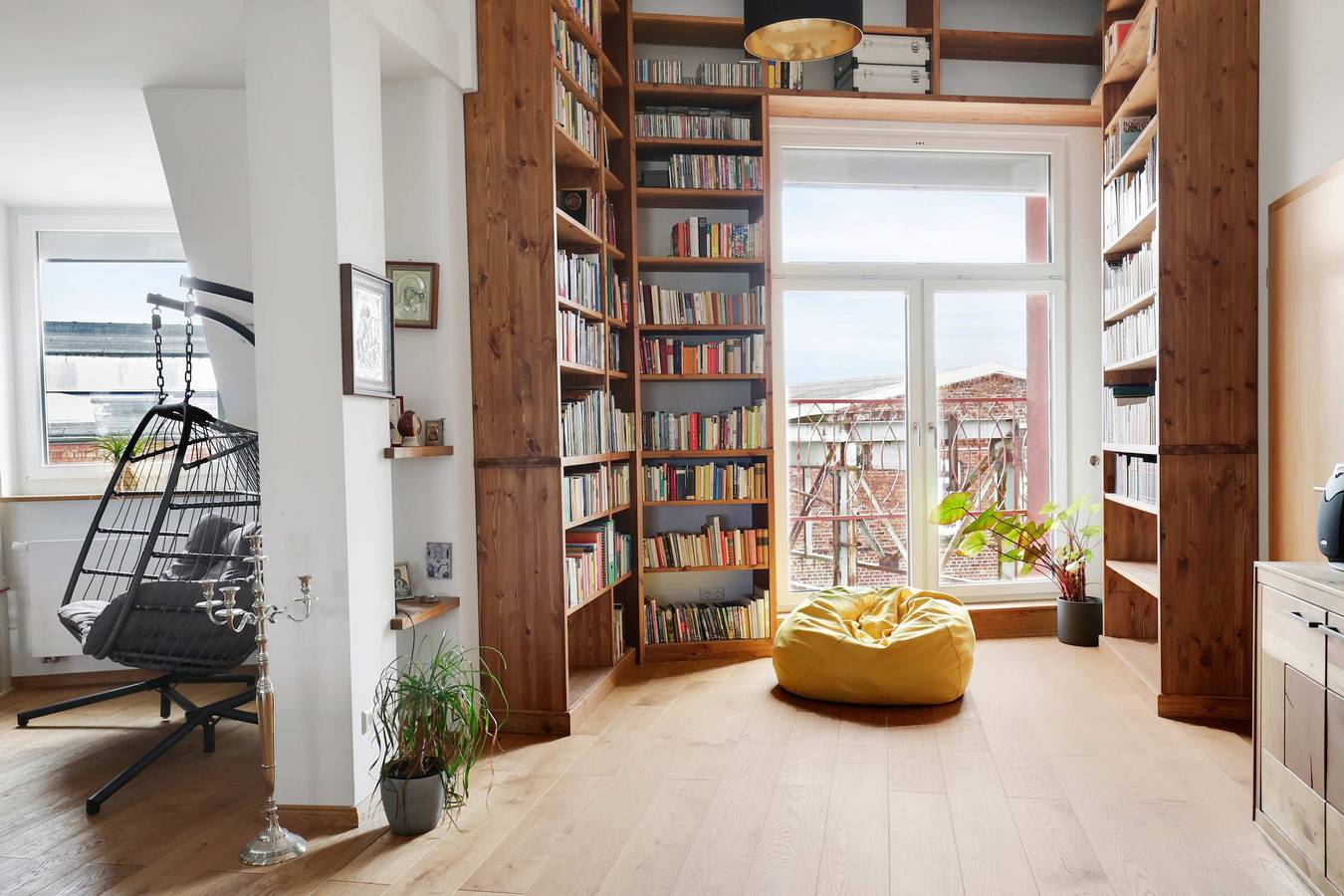 Entire apartment, Himmel Loft | Terrace, Fireplace & Sauna in Alt-West, Leipzig