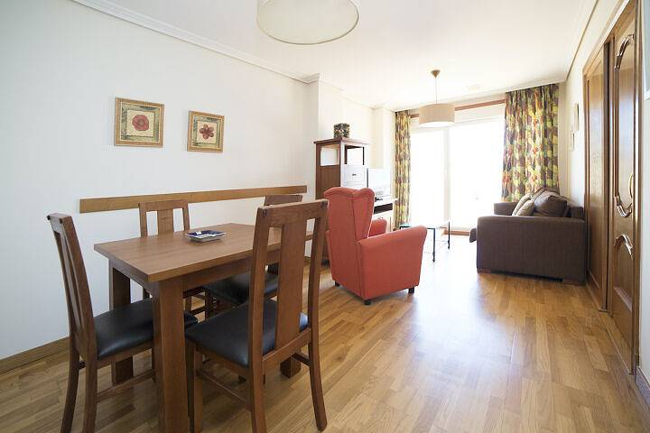 Appartement entier, Appartement de vacances pour 3 personnes avec terrasse in Praia de Santa Marta - Areal de Santo Estevo (Baiona), Baiona