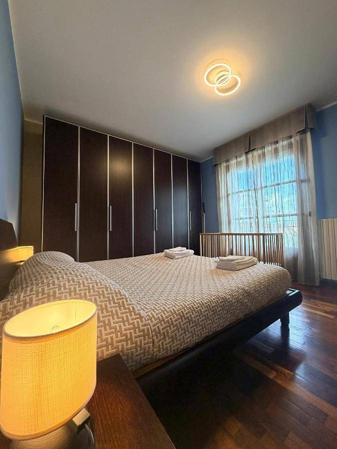 Appartamento per 5 persone, con Balcone e Terrazza nonché Giardino e Panorama a Vercelli