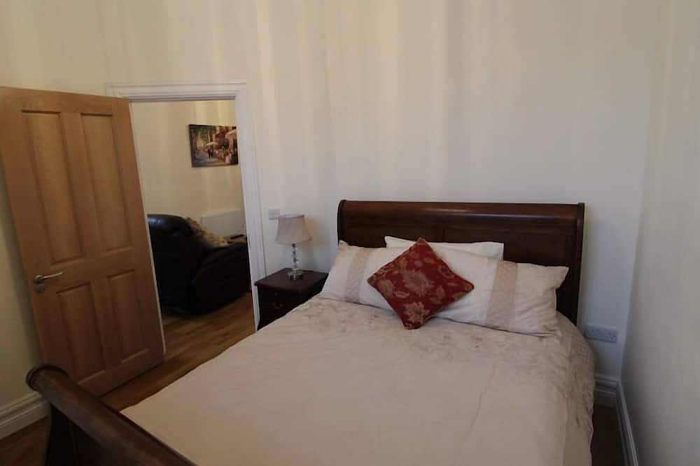 Entire apartment, The Post House - Apartment 2 in Kinsale, County Cork