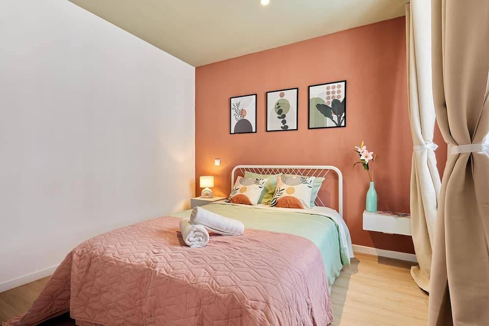 Entire apartment, Elegant T2 La Dolce, 20 minutes from Honfleur in Pont-Audemer, Bernay region