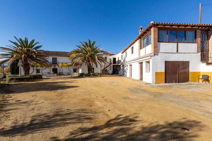 Casa rural para 17 personas, con piscina además de jardín y vistas en Comarca de Guadix - 2