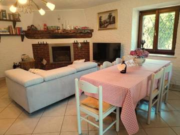 Gîte pour 11 personnes, avec jardin, animaux acceptés à San Giovanni Bianco