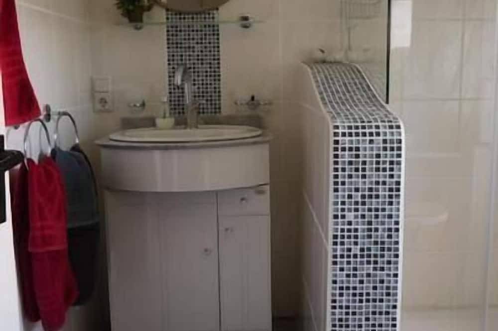 Ganze Wohnung, Ferienwohnung Eitorf für 1 - 4 Personen mit 1 Schlafzimmer - Ferienwohnung in Eitorf, Windecker-Ländchen