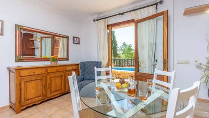 Villa in Maria de la Salut, Majorca Center für 7 