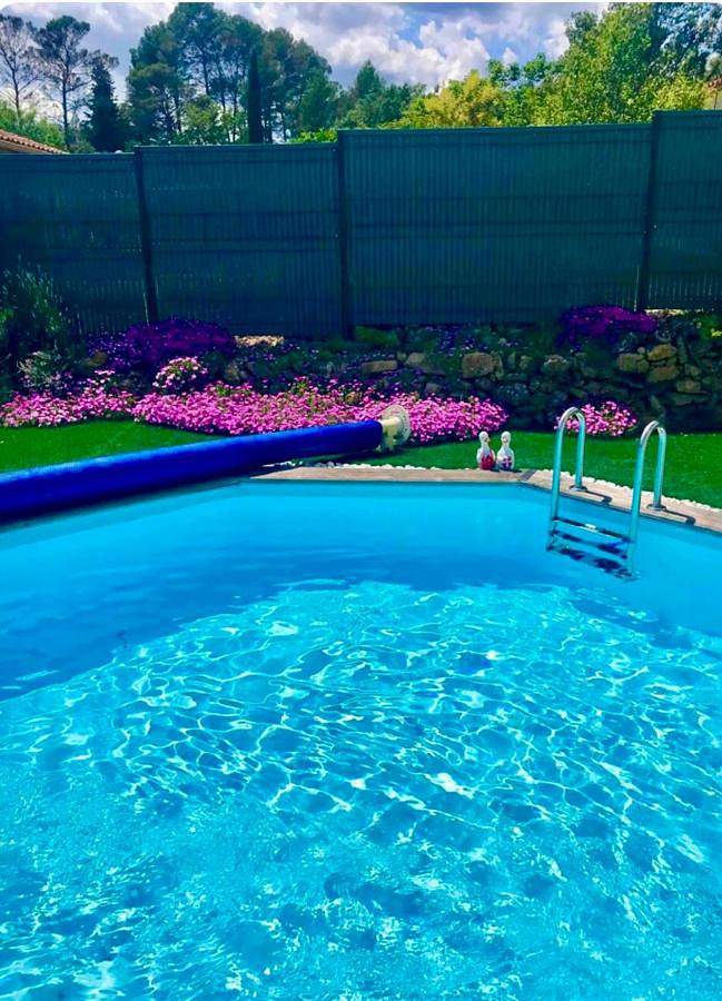 Chambre d’hôte pour 2 personnes, avec vue ainsi que piscine et jardin à Brignoles - 4