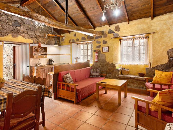 Casa rural para 6 personas, con jardín y piscina en Tejeda - 2