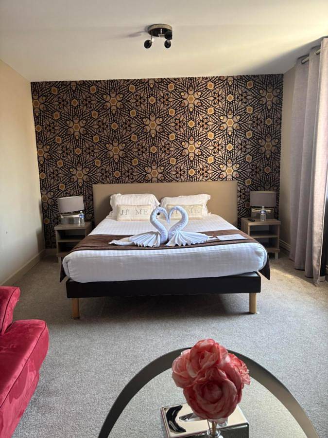 Hôtel L'Univers in Châtellerault, Vienne (France)