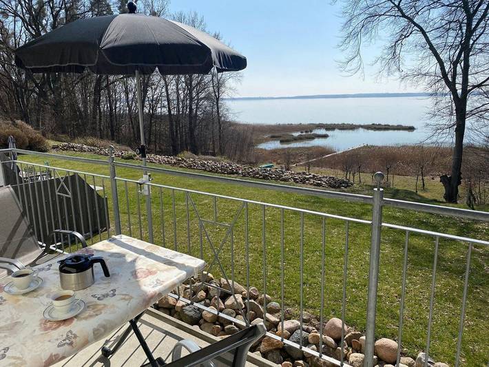 Ferienwohnung für 5 Personen, mit Balkon und Seeblick in Waren (Müritz)