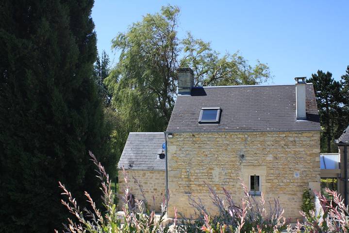 Gîte pour 2 personnes, avec Terrasse ainsi que Jardin et Piscine dans le Calvados - 3