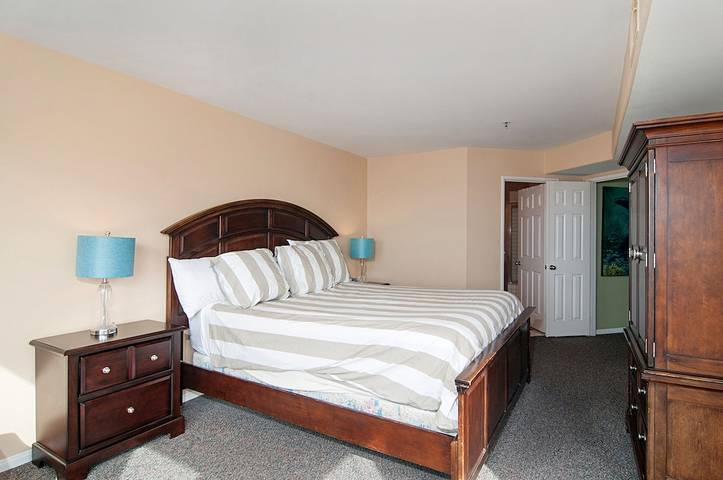 Vacation rental for 7 people, with balcony and pool in Imperial Beach