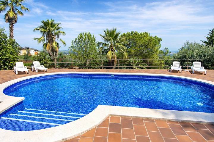 Elegant Mountain Villa just 30km to Barcelona in Corbera de Llobregat, Barcelona Inland
