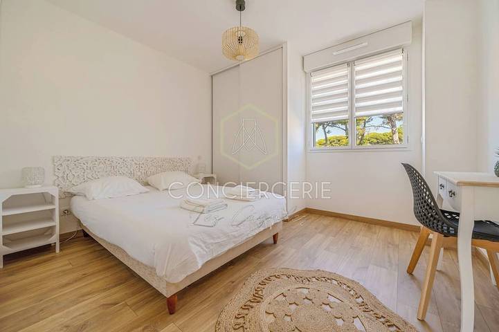 Gîte pour 6 personnes, avec piscine et jardin dans Calanque de Cap Rousset - 3