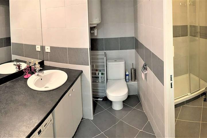 Gîte pour 3 personnes, avec jardin dans Plage Trestignel - 4