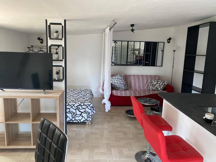 Gîte pour 4 personnes, avec vue ainsi que jardin et terrasse à Rivesaltes - 4