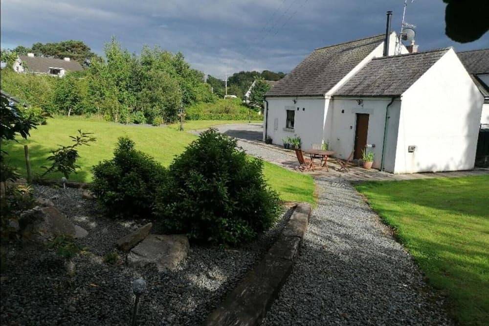 Bluebell Cottage, beautiful countryside, close to Newry in Newry, County Down