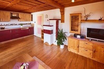 Ferienwohnung für 4 Personen, mit Seeblick und Ausblick sowie Sauna und Garten in Wertach