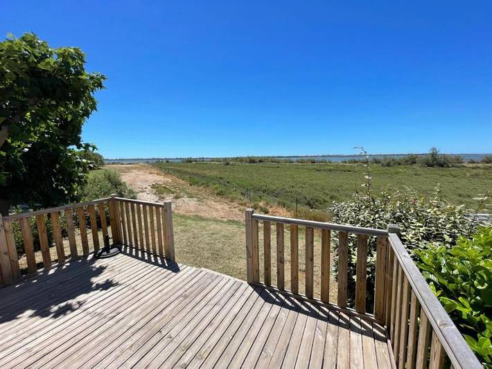 Location de vacances pour 8 personnes, avec vue sur le lac et vue ainsi que piscine et terrasse à Lattes - 2