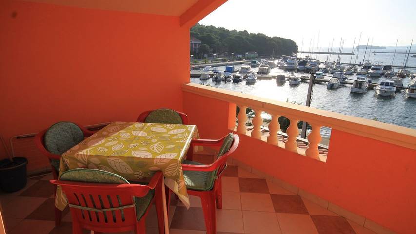 Ferienwohnung für 4 Personen, mit Terrasse