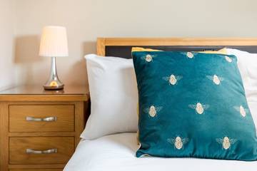 Glamping for 2 People in Stratford upon Avon, Heart of England, Photo 3