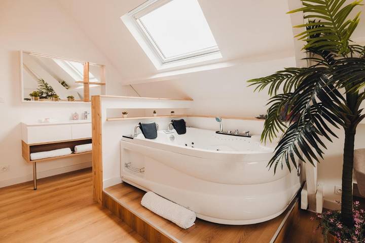 Location de vacances pour 2 personnes, avec jardin ainsi que jacuzzi et terrasse à Samer - 3