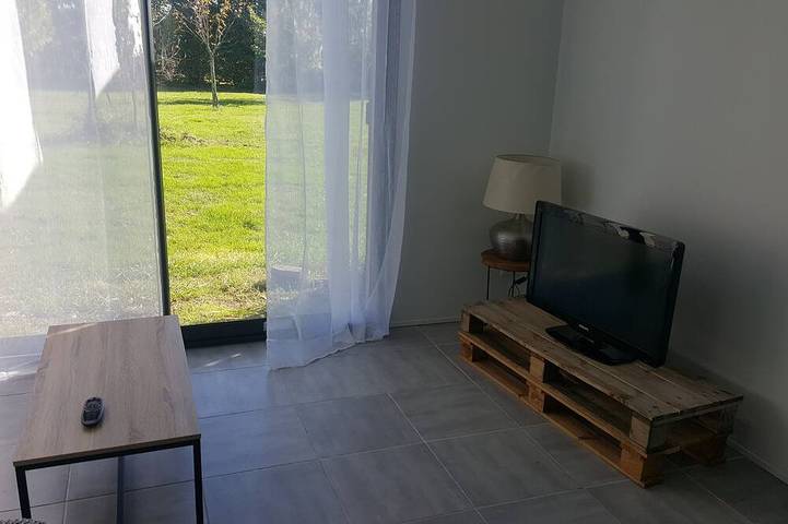Location de vacances pour 4 personnes, avec Terrasse ainsi que Jardin et Piscine à Gaillac