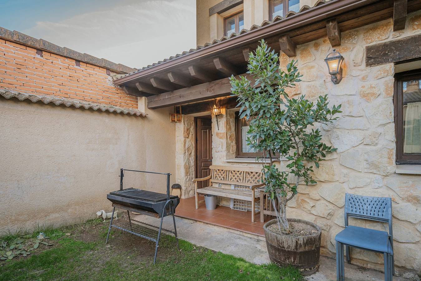Casa rural 'El Mirador De La Pinilla' con vistas a la montaña, jardín privado y Wi-Fi in Turrubuelo, Boceguillas