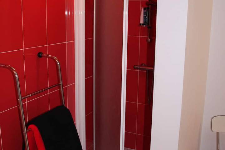 Location de vacances pour 6 personnes, avec terrasse dans Saint-Énogat - 4